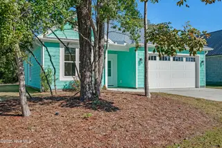 3506 E Oak Island Drive, Oak Island, NC 28465 – photo 5: 3506 E Oak Island Dr (5)