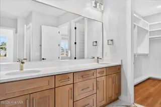 520 S Middleton Drive NW, Calabash, NC 28467 – photo 21: Master Bath