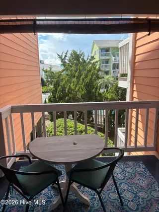 1615 Carolina Beach Avenue N Apt E3, Carolina Beach, NC 28428 — 1-bedroom condo in Seascape, Carolina Beach, NC, photo 18 of 38: IMG_5384