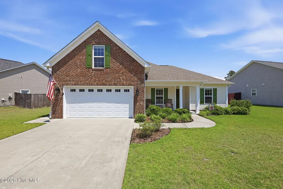3252 Austin Avenue, New Bern, NC 28562 – photo 1 of 49: 1-web-or-mls-0C0A1756