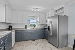 205 Barefoot Lane, Atlantic Beach, NC 28512 – photo 16: 34-web-or-mls-1S3A9794