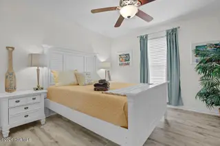 1720 N New River Drive, Surf City, NC 28445 — 5-bedroom home in Old Settlers Beach, Surf City, NC, photo 15 of 44