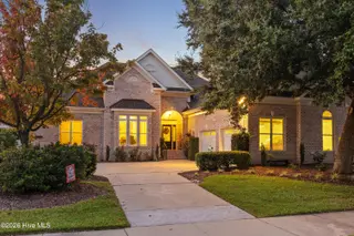 1336 S Moorings Drive, Wilmington, NC 28405 — 3-bedroom home in Landfall, Wilmington, NC, photo 3 of 78: 001_1336_south_moorings_drive_930