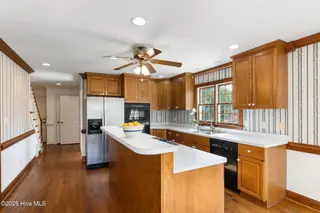 116 Spencer Lane, Newport, NC 28570 — 3-bedroom home in Gull Harbor, Newport, NC, photo 8 of 45: 37-use. kitchen2. web-or-mls-DSC03225