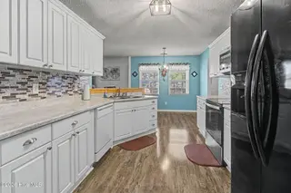215 Larilin Drive, Whiteville, NC 28472 – photo 12: Kitchen