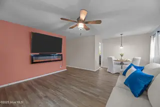 210 Glenburnie Drive, New Bern, NC 28560 – photo 12: 29-web-or-mls-DSC_4372