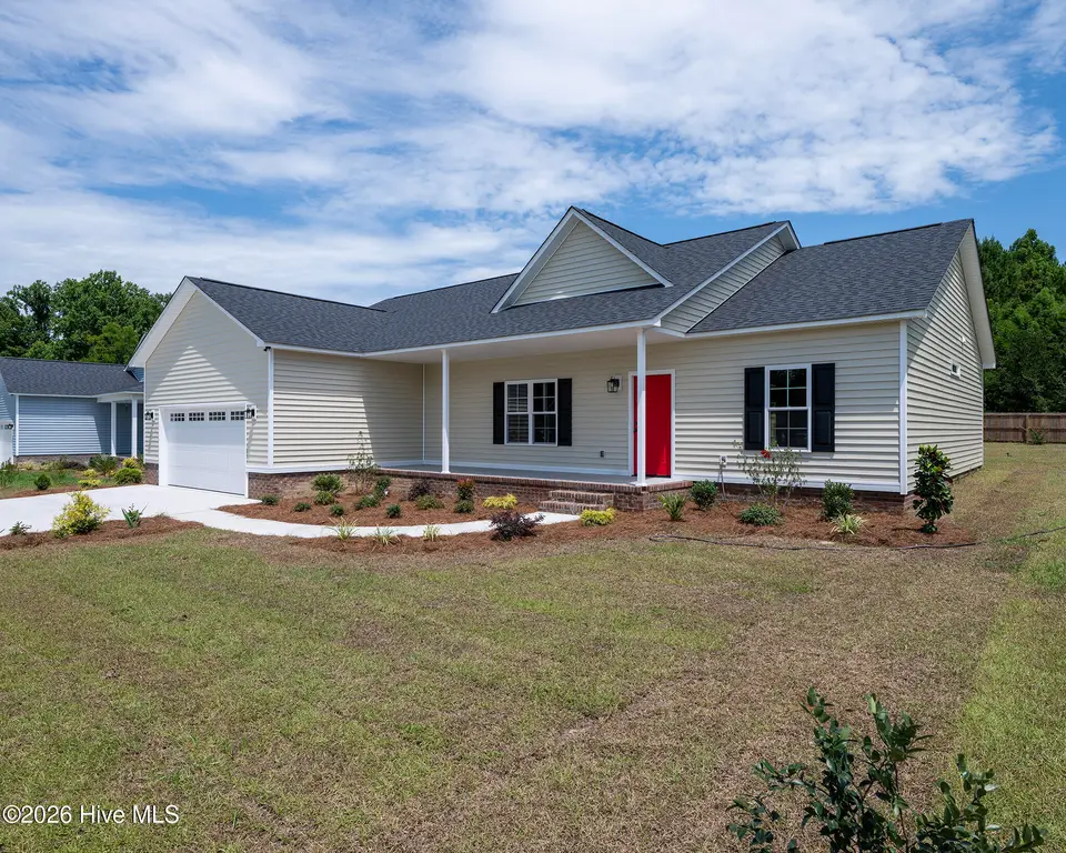 682 Crump Farm Road, New Bern, NC 28562 – photo 1 of 44: 682B Crump Farm Road, New Bern, NC