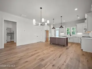 312 Cannonsgate Drive, Newport, NC 28570 – photo 19: Dining & Kitchen