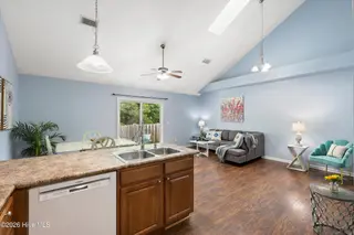 117 Lincoln Place Circle, Leland, NC 28451 – photo 15: Skylights