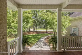 920 Crooked Creek Drive, New Bern, NC 28560 – photo 8: 920 Crooked Creek Drive