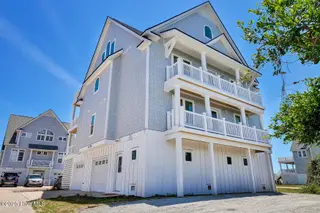 4254 Island Drive, North Topsail Beach, NC 28460 – photo 2: PJA17621