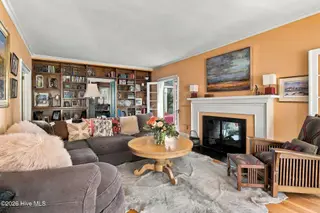 140 Arbutus Road, Southern Pines, NC 28387 — 4-bedroom home in Weymouth Height, Southern Pines, NC, photo 11 of 69: 13_DSCF7091