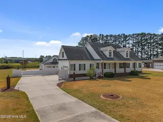 819 Badger Circle, Greenville, NC 27834 — 3-bedroom home in Northwoods, Greenville, NC, photo 3 of 62: 4-web-or-mls-DJI_20260331152302_0200_D