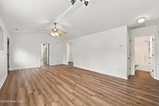 134 Luke Court, New Bern, NC 28560 – photo 17: Living Room