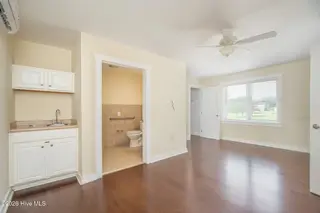111 Graham Lane, Beaufort, NC 28516 – photo 19: Front Primary BR/Bath