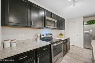 4225 Meadowview Lane, Rocky Mount, NC 27804 — 4-bedroom home in Fairfield, Rocky Mount, NC, photo 8 of 49: 26-4225 Meadowview Ln-26