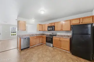 609 Streamwood Drive, Jacksonville, NC 28546 – photo 8