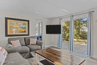 223 Pettiford Road, Peletier, NC 28584 — 3-bedroom manufactured home in Pettiford Point, Peletier, NC, photo 15 of 34: 20-web-or-mls-1S3A9804
