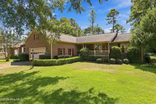 5914 Santo Domingo Court, New Bern, NC 28560 – photo 4: 4-web-or-mls-0C0A3484-edit