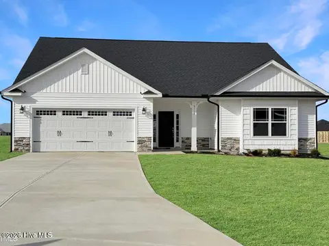2121 Sandbrook Loop, Leland