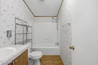 124 Zack Circle, Elizabeth City, NC 27909 – photo 24: Guest Bathroom