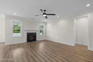 120 Pine View Boulevard, Beaufort, NC 28516 – photo 7: Living Area