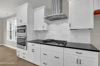 160 Planters Walk, Hampstead, NC 28443 – photo 4: Kitchen 2