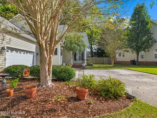 200 Fairmont Lane, Jacksonville, NC 28540 — 3-bedroom home in Williamsburg Plantation, Jacksonville, NC, photo 3 of 64