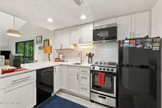 6229 Harbourside Drive, New Bern, NC 28560 – photo 3: 25-web-or-mls-0C0A4572_edit