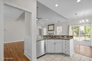 324 Foxwood Lane, Wilmington, NC 28409 – photo 14: 37-web-or-mls-DSC02434
