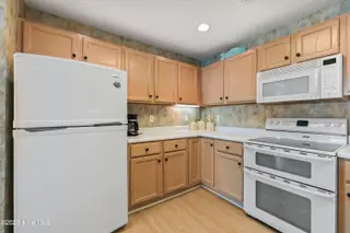 601 Sloop Pointe Lane, Kure Beach, NC 28449 – photo 11: Photo Sep 24 2025, 10 18 00