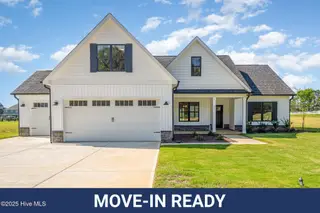 26 Royal Avenue, Selma, NC 27576 – photo 1: 000