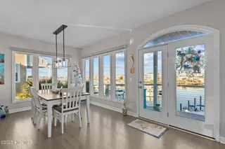 902 Grand Bahama Drive, Carolina Beach, NC 28428 — 5-bedroom home in Federal Point Yacht, Carolina Beach, NC, photo 19 of 68: 68-web-or-mls-DSC09676
