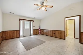 128 Doe Drive, Emerald Isle, NC 28594 – photo 9: 19-web-or-mls-img_4481