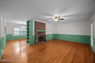 2304 Jefferson Drive, Greenville, NC 27858 – photo 8: 11-web-or-mls-BLS_0009