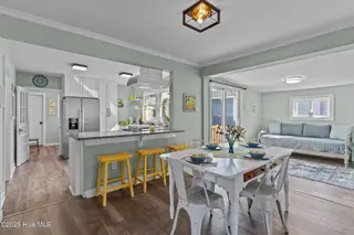 208 Hamlet Avenue, Carolina Beach, NC 28428 — 3-bedroom home, Carolina Beach, NC, photo 3 of 49: 11-web-or-mls-BTS00803