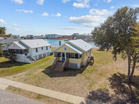 305 Atlanta Ave, Carolina Beach
