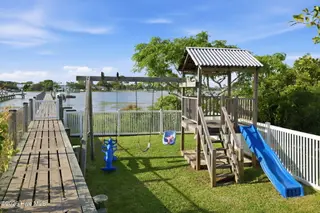 1510 Avery Street, Morehead City, NC 28557 – photo 11: 53-web-or-mls-1S3A9496