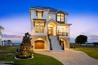 402 Kensington Place, Newport, NC 28570 – photo 2: View at Dusk