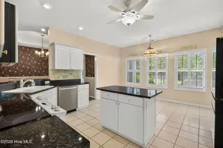 1113 Willow Pond Lane, Leland, NC 28451 – photo 6: Kitchen
