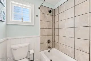 107 W Bogue Boulevard 3, Atlantic Beach, NC 28512 – photo 17: 22-web-or-mls-IMG_9588-ediy