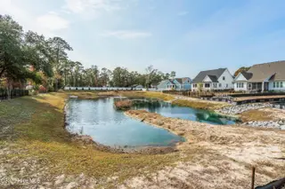 415 Raven Glen Drive, Southport, NC 28461 – photo 8: 415 Raven Glen Drive, Southport, N.C.