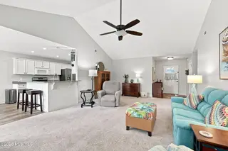 101 Anglers Way, Beaufort, NC 28516 – photo 24: Open and spacious