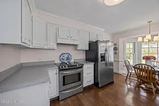 3400 Sherwood Drive, Greenville, NC 27858 – photo 22: 23-web-or-mls-23-print-BLS_0036_reedit