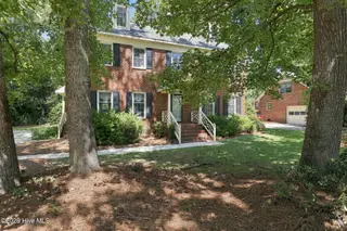 602 Kempton Drive, Greenville, NC 27834 – photo 5: 5-web-or-mls-BLS_0450