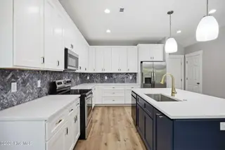 2737 Bellamy Drive SW, Supply, NC 28462 — 4-bedroom home in Sea View, Supply, NC, photo 13 of 50