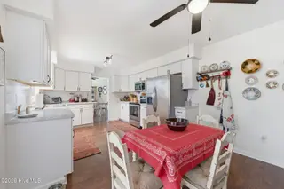 253 Shoreline Drive, New Bern, NC 28562 – photo 24: 31-web-or-mls-dsc_8502