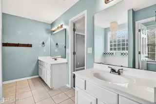 307 Old Dam Road, Jacksonville, NC 28540 — 4-bedroom home in Dawson Place, Jacksonville, NC, photo 22 of 39