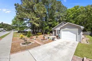 3414 Elizabeth Avenue, New Bern, NC 28562 – photo 4: 37-web-or-mls-0C0A1832