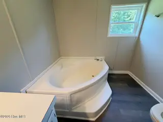 241 Hickory Lane, Aurora, NC 27806 – photo 22: 66 MASTER BATH